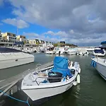 بوتيل Barco Expo C49