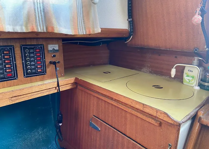 Barco Expo C49 * Лиссабон