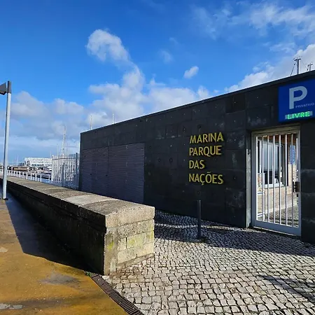 Barco Expo C49 *